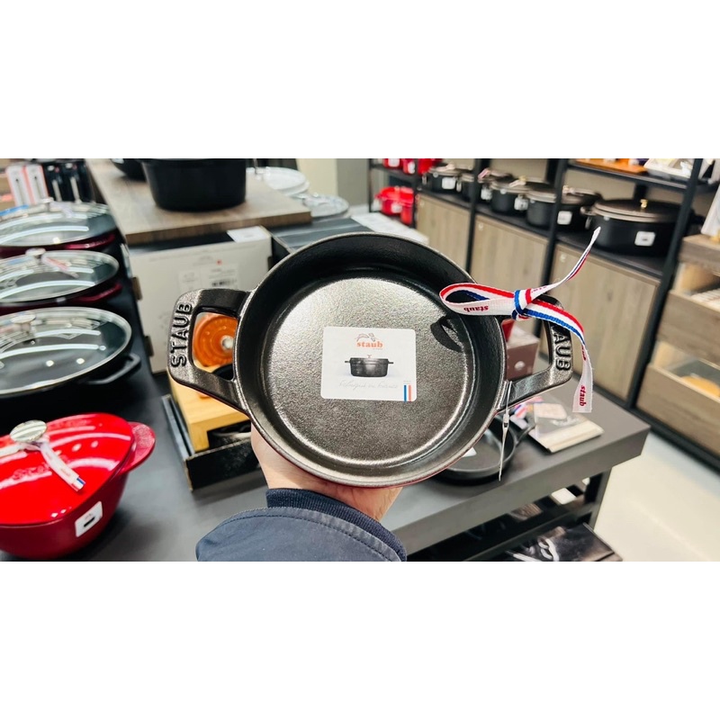 Chảo gang staub 16cm màu đỏ