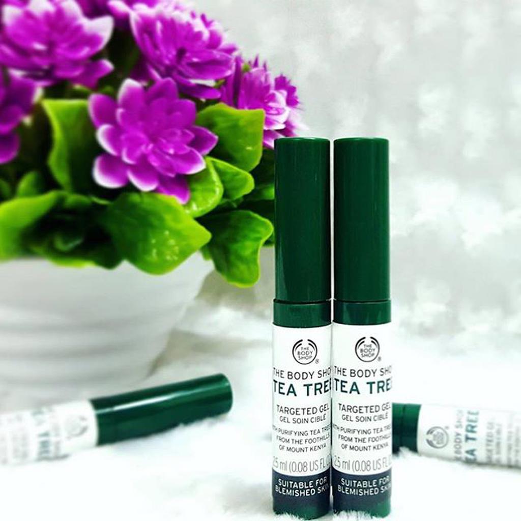 Thanh chữa thâm mụn The Body Shop Tea Tree Targeted Gel