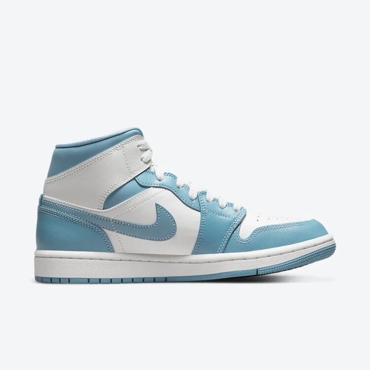 Giày sneaker Nike Air Jordan 1 Mid UNC chính hãng