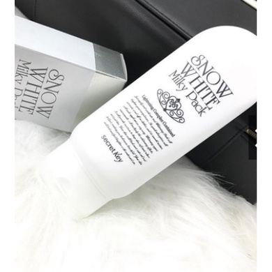 Kem Tắm Trắng, Ủ Trắng Body Secret Key Snow White Milky Pack 200gr Giúp Da Trắng Sáng, Mềm Mại 200g