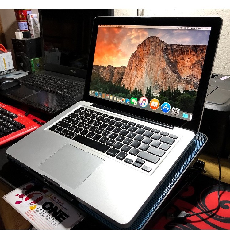 [ Đẳng Cấp ] Macbook Pro MC700 late 2011 Core i5 / Ram 8Gb / SSD 256Gb / Hàng sưu tầm  (Tặng kèm nhiều phụ kiện) | BigBuy360 - bigbuy360.vn