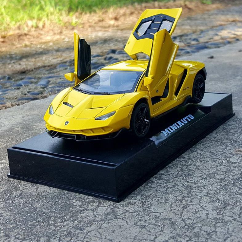 Mô hình xe LAMBORGHINI CENTENARIO LP770-4 1:32