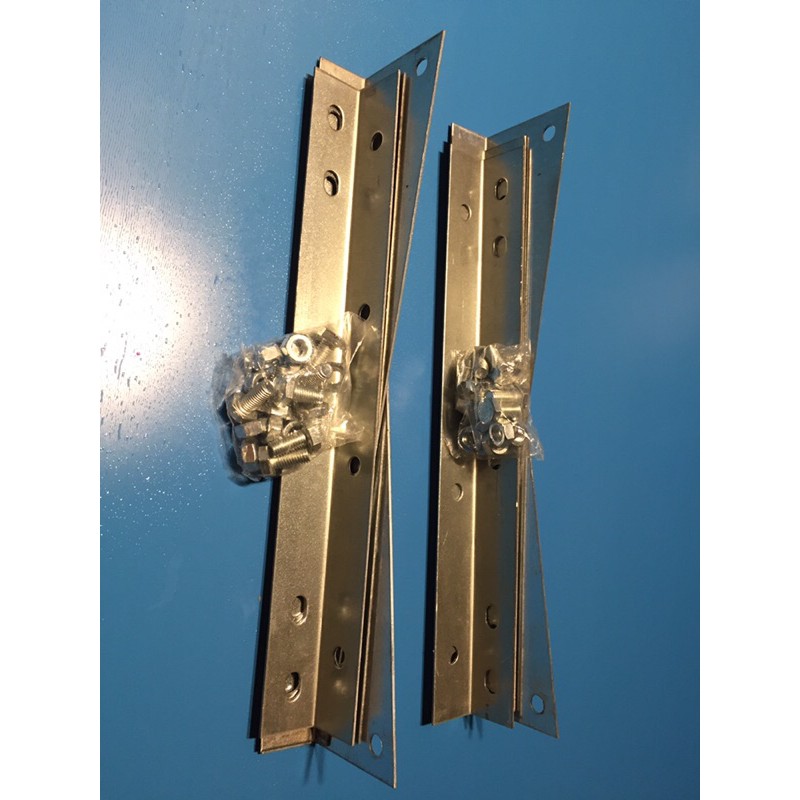 Giá treo cục nóng điều hoà