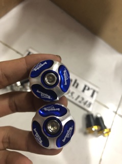 Gù tay lái Brembo