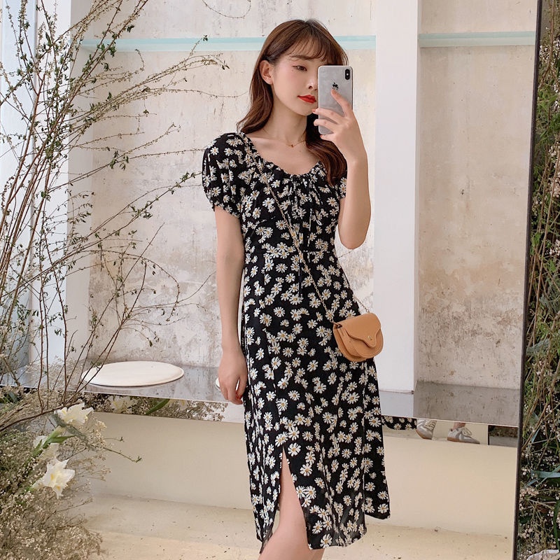 Đầm Chiffon Tay Ngắn In Hoa Cúc Nhỏ Hở Lưng Kiểu Pháp Thời Trang Cho Nữ
