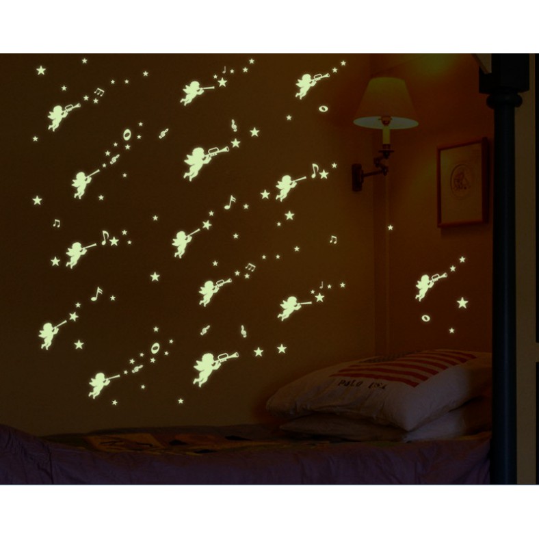 Decal trang trí tường Tiểu Thiên Thần đáng yêu - Dạ Quang