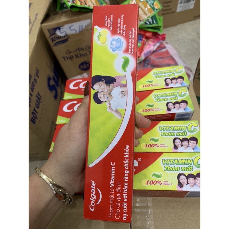 KEM ĐÁNH NGỪA SÂU RĂNG COLGATE VITAMIN C THƠM MÁT 170G