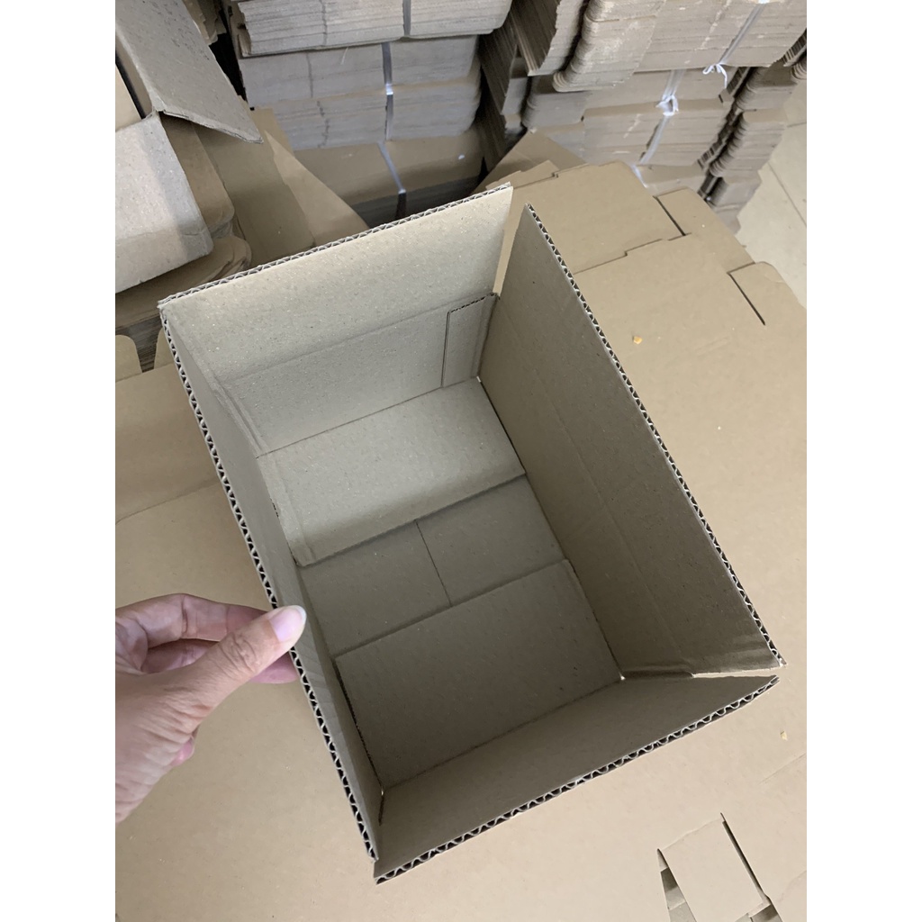 1 Thùng Hộp Carton Size 23x17x12 CM