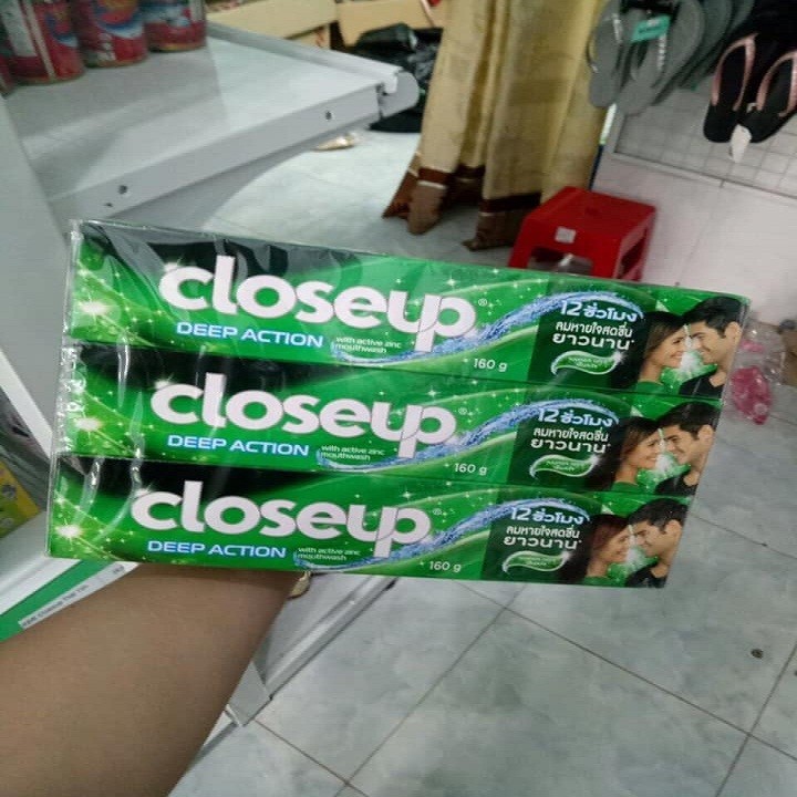 Kem Đánh Răng Close Up Thái Lan 160g