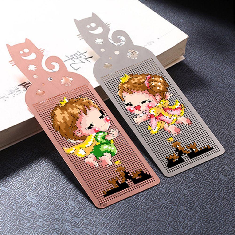 Bộ Tranh Thêu Chữ Thập Kim Loại Thủ Công Hình Bướm Dễ Thương