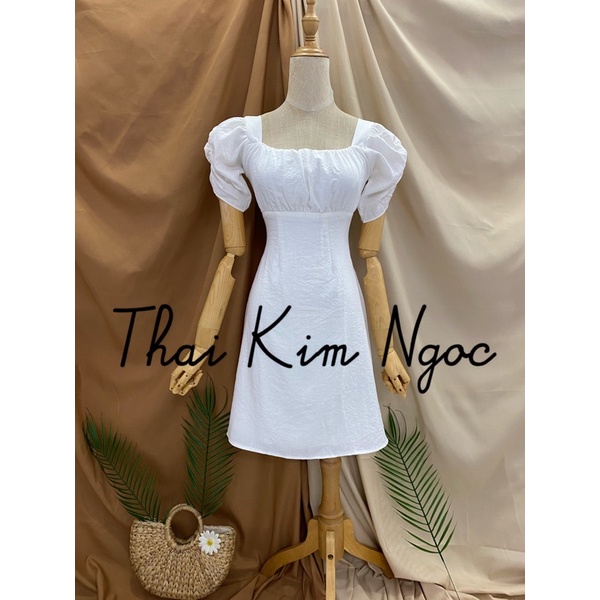 Đầm cổ vuông nhíu ngực nhún tay