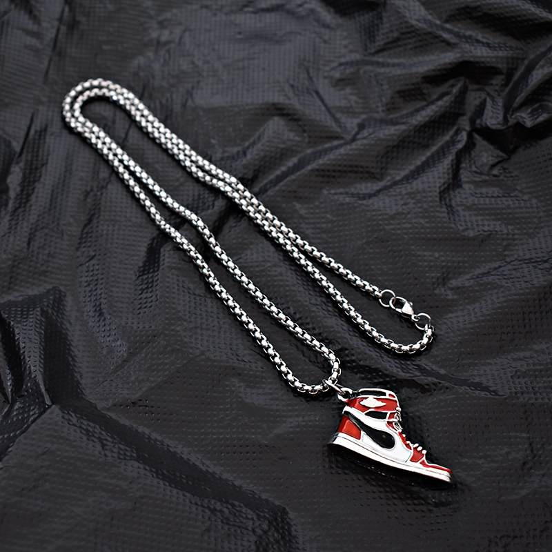 Dây chuyền phối mặt hình giày bóng rổ thời trang hip hop cá tính
