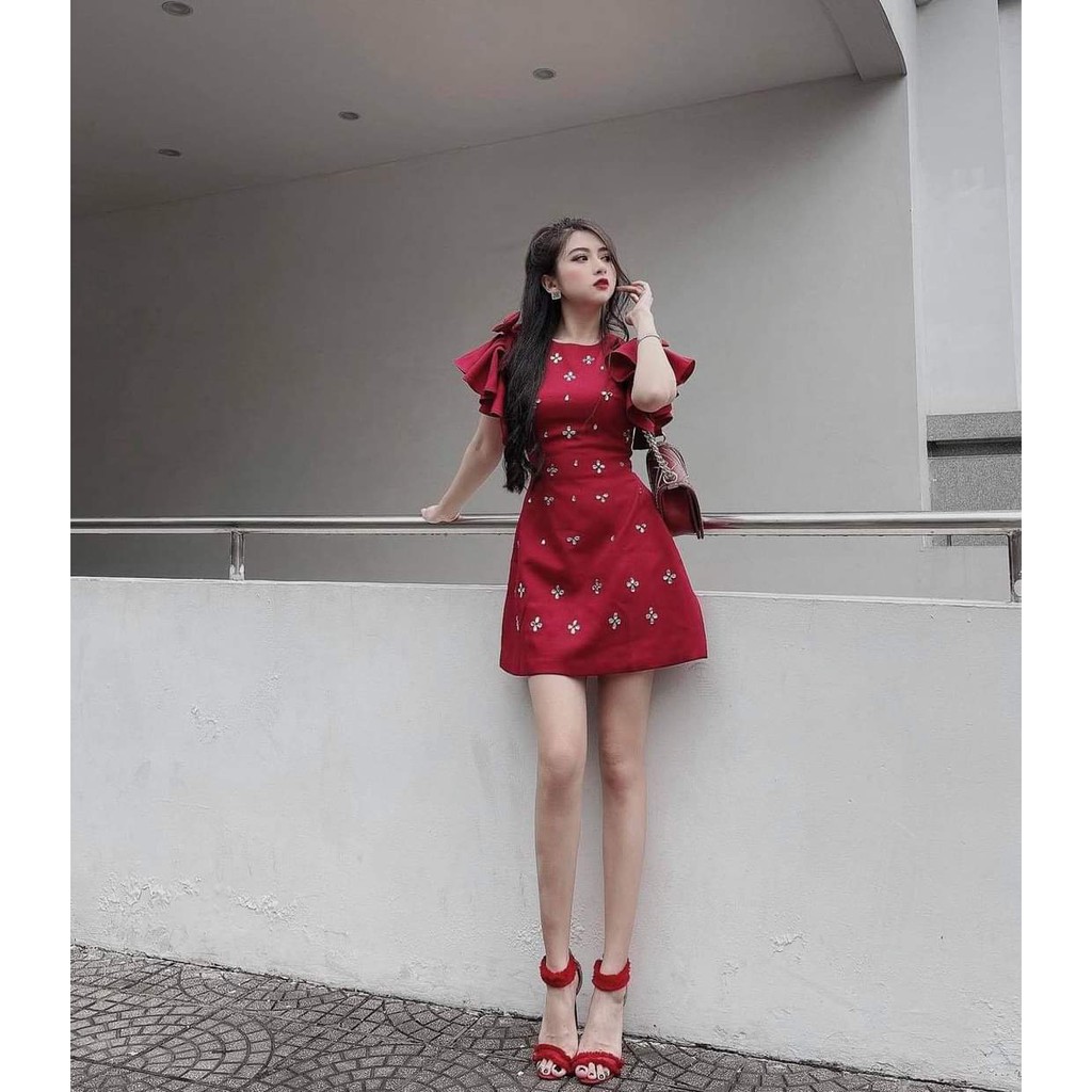 Đầm dự tiệc đính hoa đá siêu xinh Chou Dress