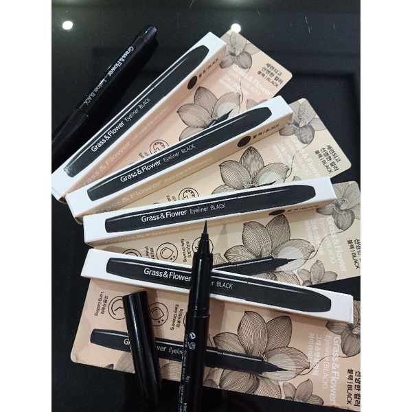 Kẻ Mắt Dạ Grass Flower Hàn Quốc Không Lem Không Trôi