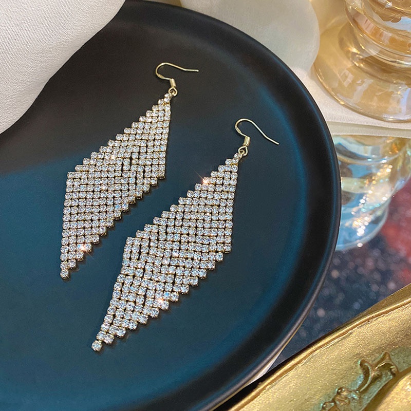 Khuyên tai dài thời trang sang trọng cho nữ