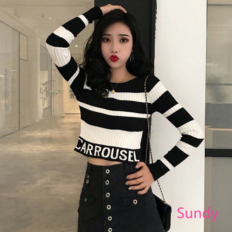 Set áo sweater dệt kim kẻ sọc trắng đen phối quần dài lưng cao ôm dáng sành điệu cho nữ