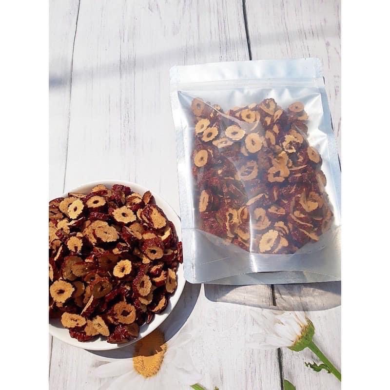 1 lạng táo lát đỏ sấy khô hàng loại 1 thơm ngon giòn rụm