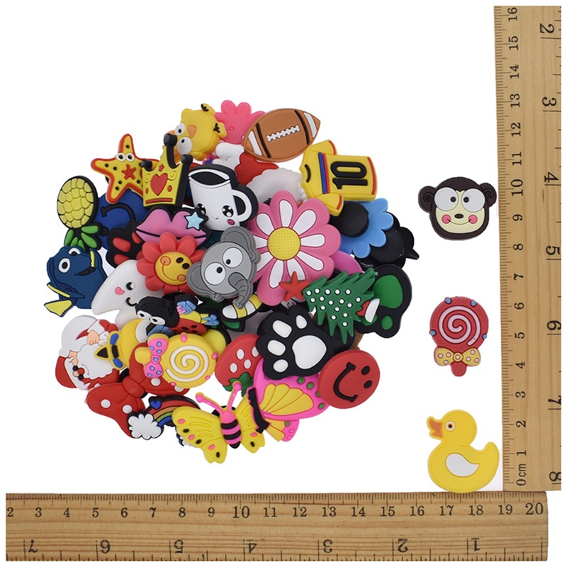 Set 100 Phụ Kiện Trang Trí Vòng Đeo Tay / Dây Giày Độc Đáo