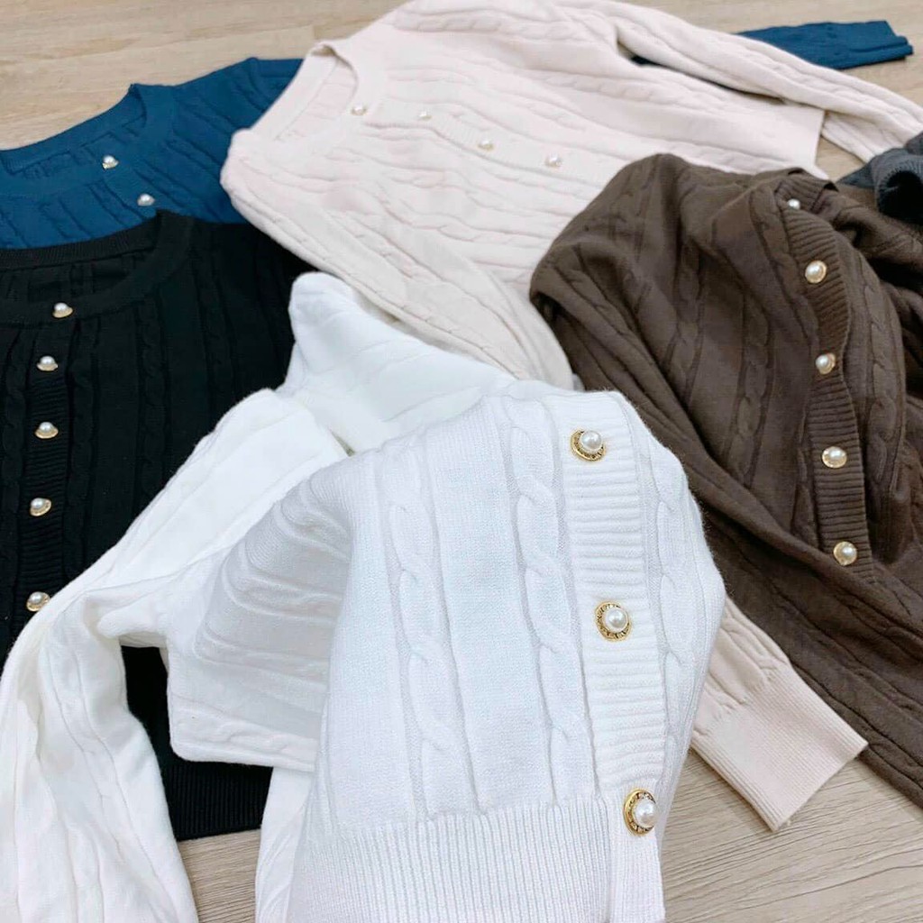 Áo len thừng crop top dài tay em về mẫu khuy ngọc rùi ạ, chất len mềm mướt, dầy dặn đẹp mê luôn👍