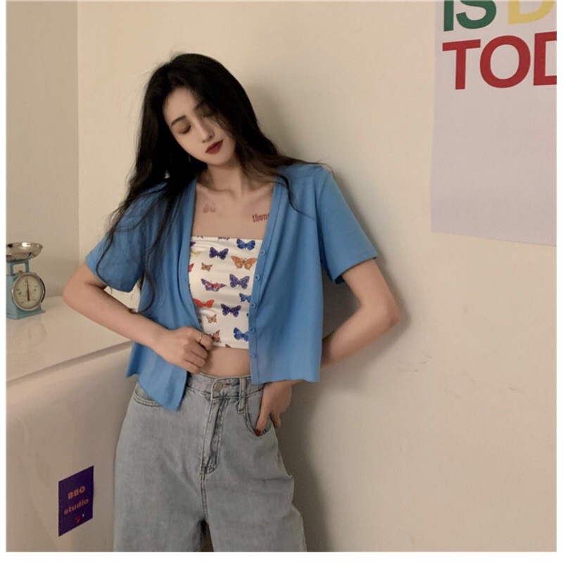 Áo croptop rộng cài nút cổ V có viền ulzzang | BigBuy360 - bigbuy360.vn