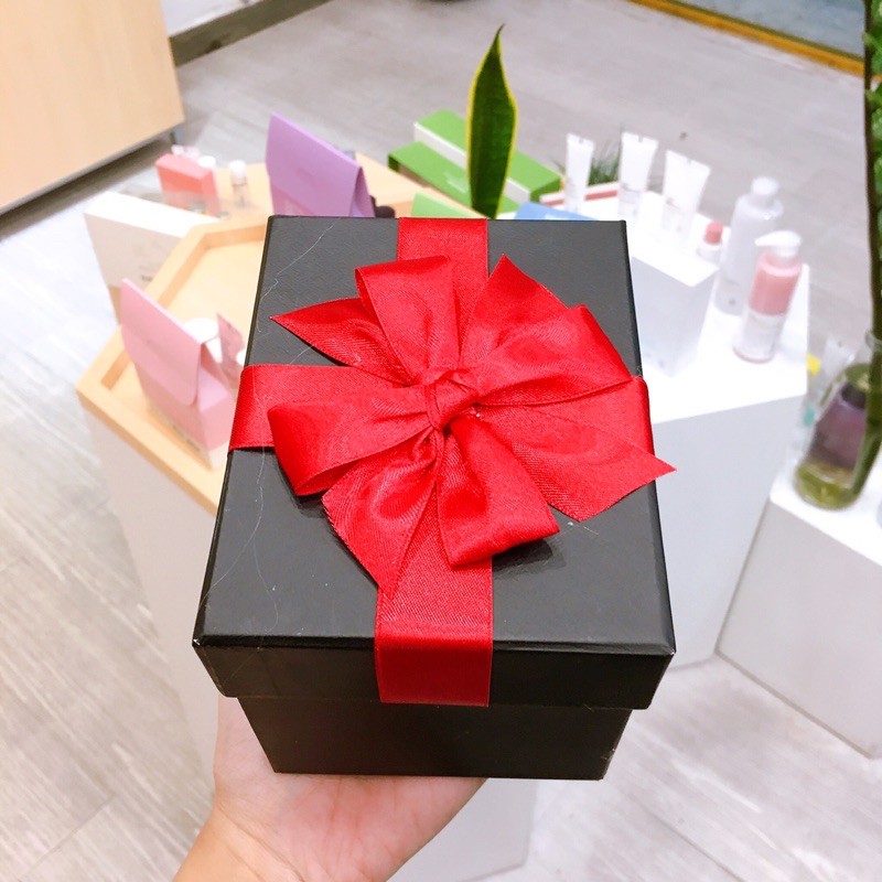 HỘP HOA HỒNG CAO CẤP ĐỰNG SON 11 CM | BigBuy360 - bigbuy360.vn