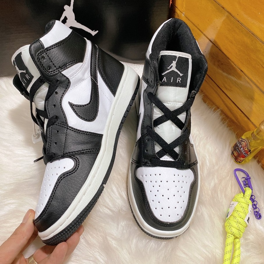 Giày JORDAN 1 PANDA Cao Cổ ⚡️FULL BOX BILL⚡️ Giày 𝐉𝐨𝐝𝐚𝐧 JD1 Đen Trắng Cổ Cao, High Panda Trẻ Trung Nam Nữ 2021 | BigBuy360 - bigbuy360.vn
