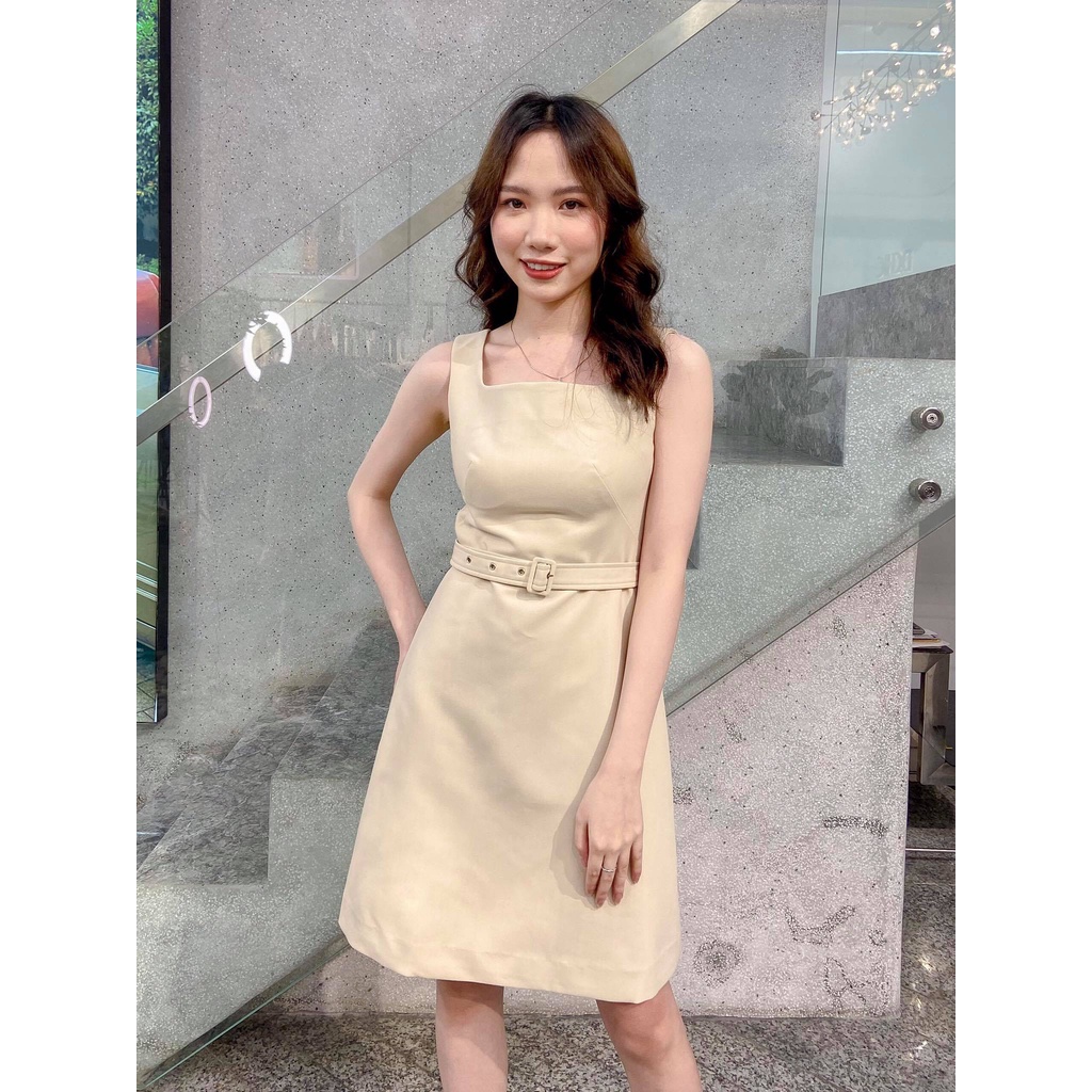 Váy cổ vuông sát nách thắt đai eo D.CHIC - 2812831