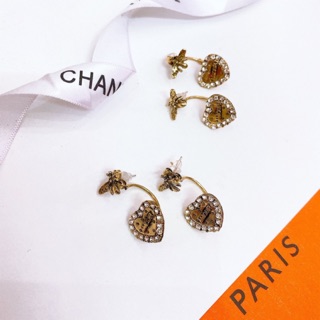 Bông tai Jadior con ong trái tim