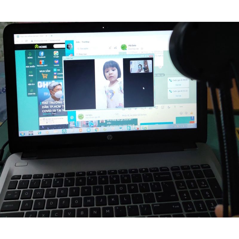 Webcam có mic học trực tuyến