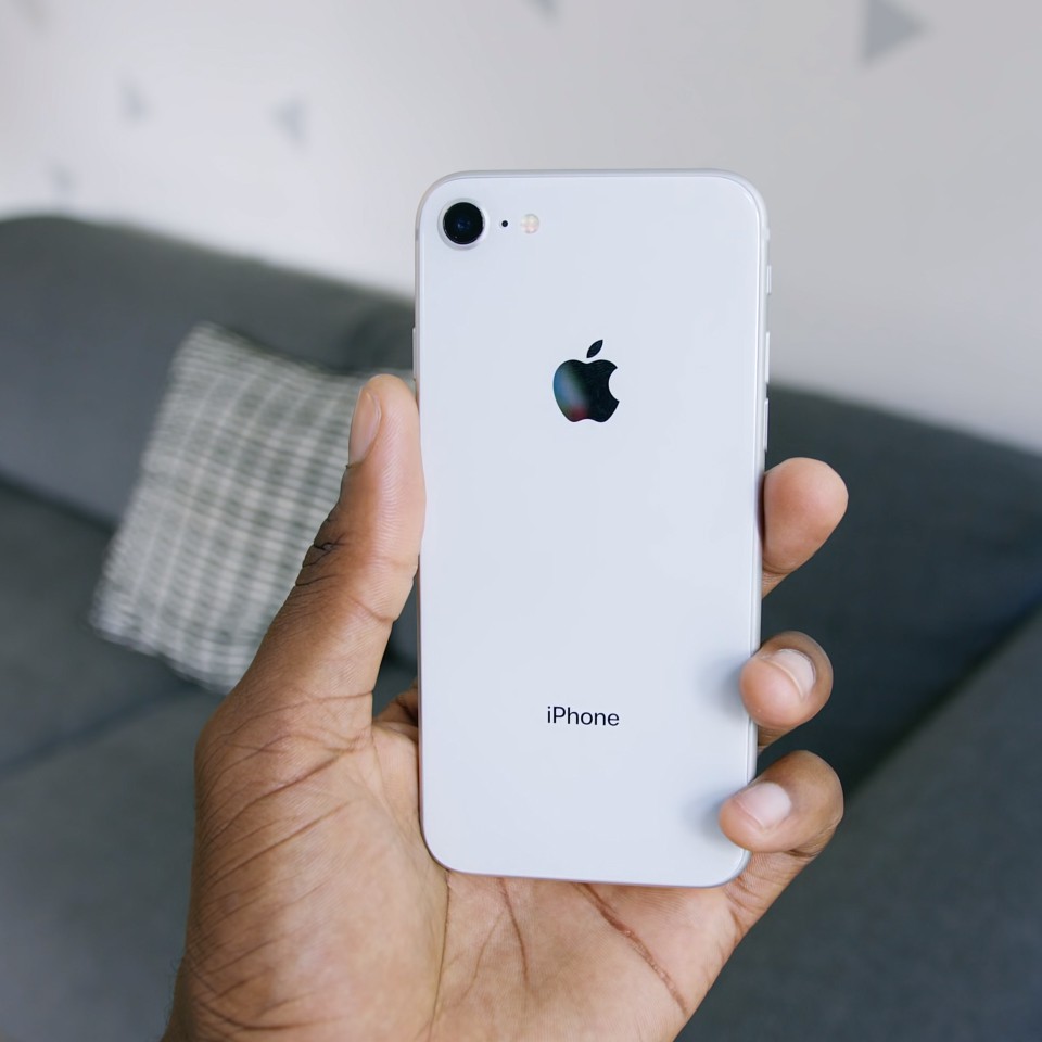 [Mã 66ELHASALE hoàn 7% đơn 500K] ĐIỆN THOẠI IPHONE 8 64GB QUỐC TẾ mới 99% bảo hành 12 tháng lỗi là đổi tại XOĂN STORE