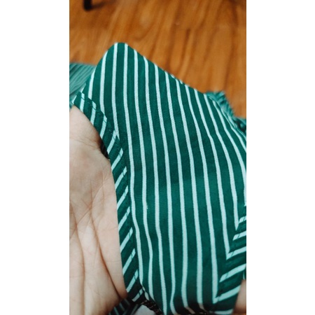 Áo croptop forever 21 xuất dư - size L