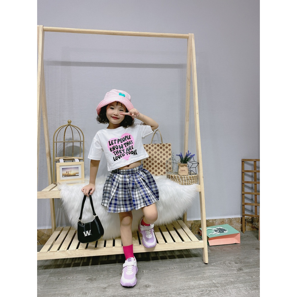 Set Bộ Áo Và Chân Váy in Trái Tim cho bé gái 24kg-30kg-45kg - Trang 25 KIds - K197