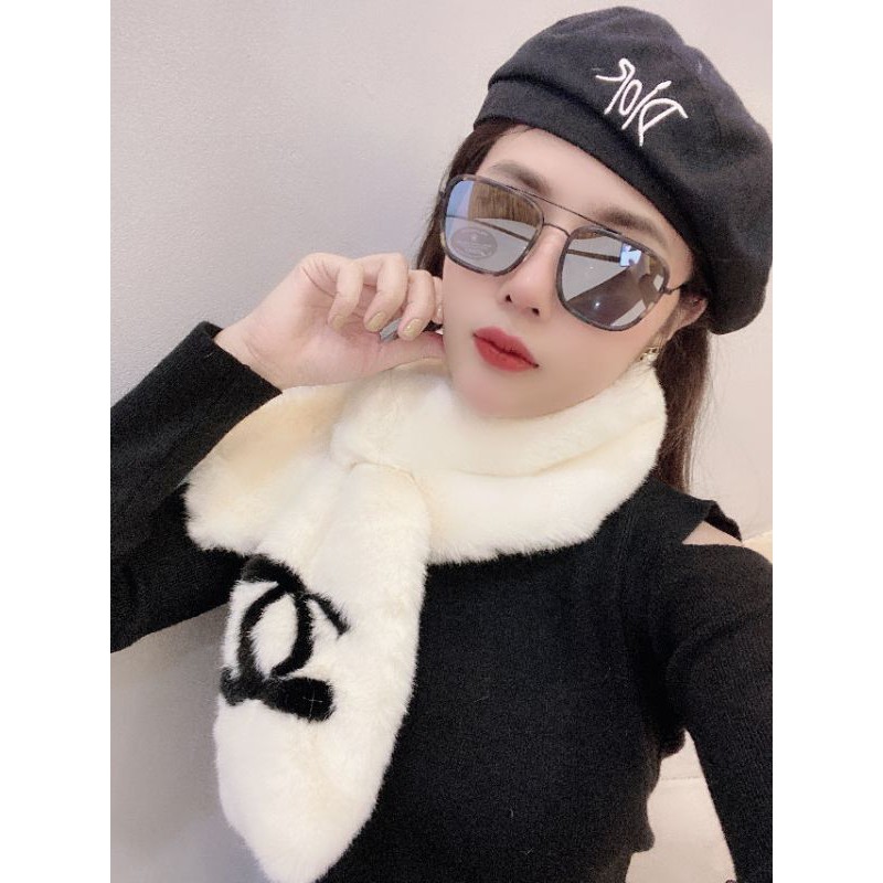 Kính Newlook chính hãng, hàng chuẩn auth, có mail mua hàng chính hãng
