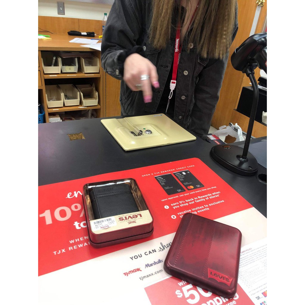 Ví 𝙇𝙚𝙫𝙞𝙨 Bóp Nam 𝙇𝙚𝙫𝙞'𝙨 DA THẬT Chính hãng Ship US - Cam Kết Chính Hãng Mua Tại Mỹ