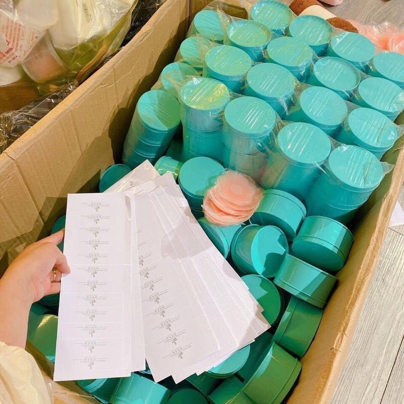 miếng dán ngực sillicon