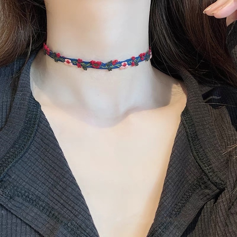 Vòng Cổ choker Đan Tay Mặt Hình Hoa Xinh Xắn Thời Trang Cho Nữ