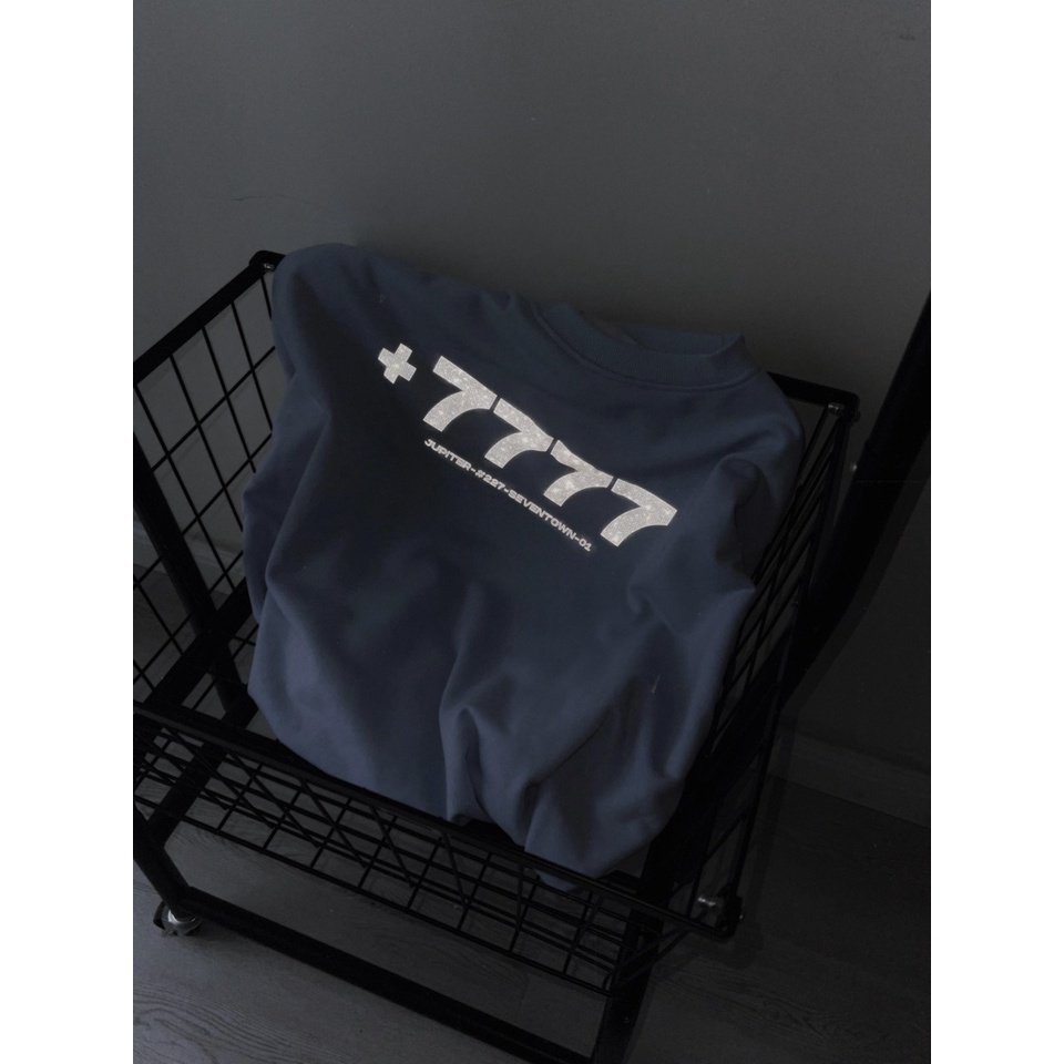 Áo Sweaters Unisex Local Brand SVT JUPITER màu sky blue