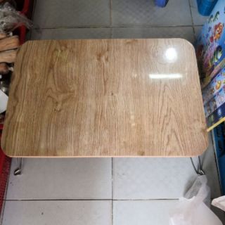 Bàn học sinh vân gỗ chân xếp