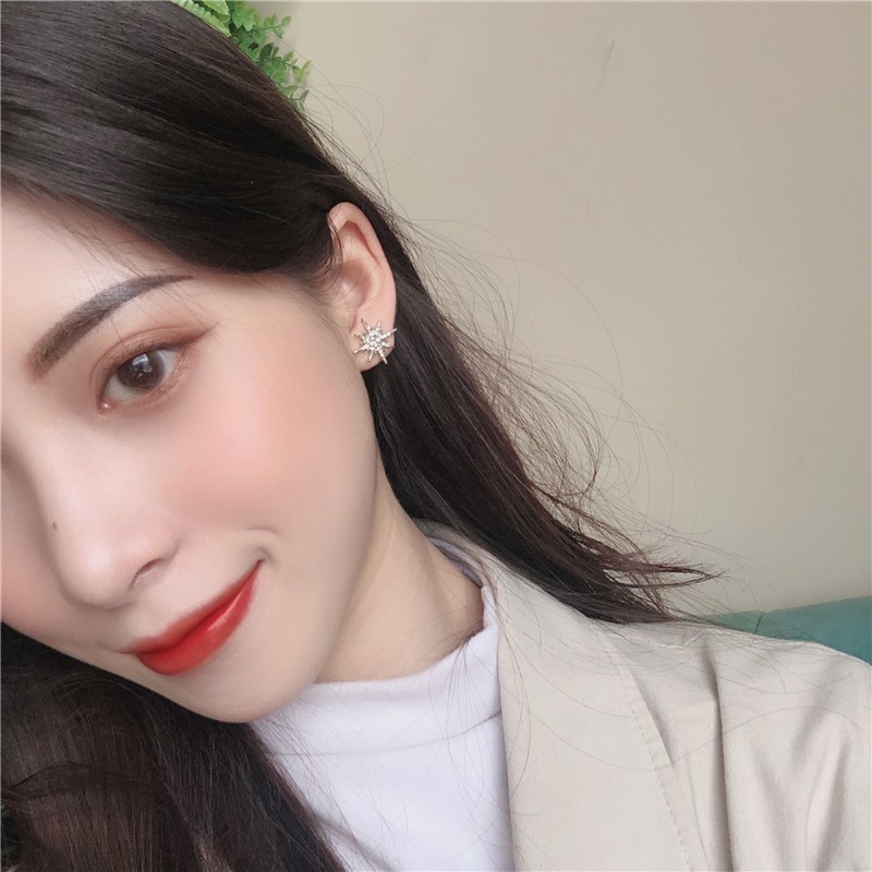 Khuyên Tai Bất Đối Xứng Thời Trang