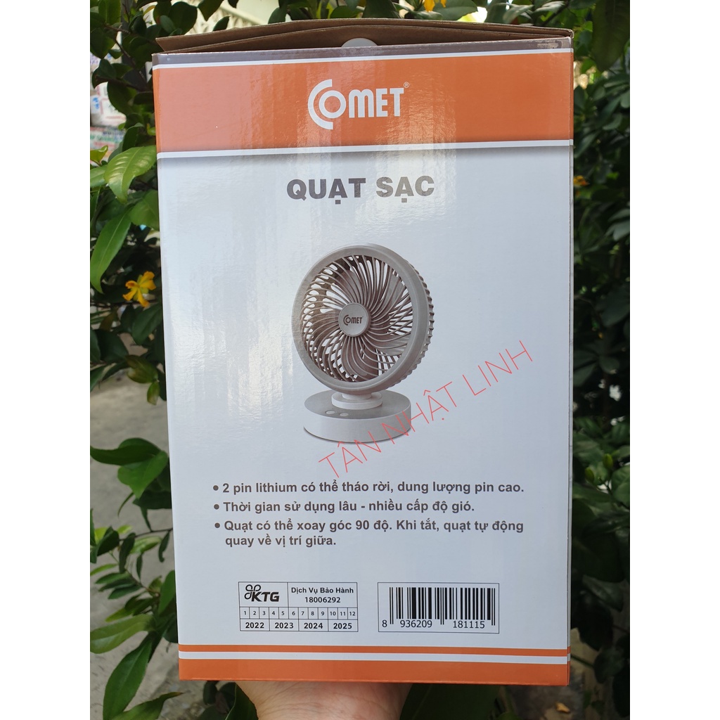 Quạt sạc Comet CRF1506