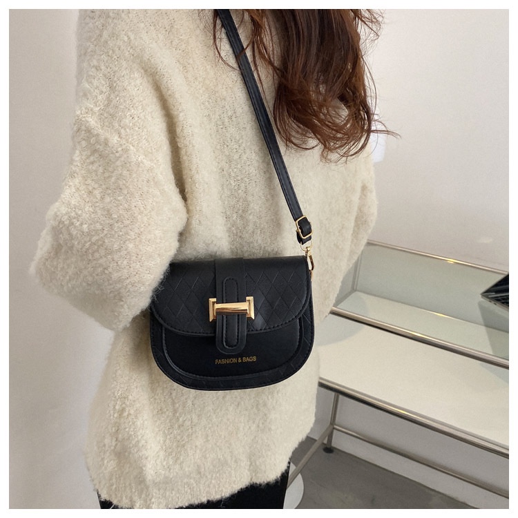 Túi Đeo Chéo Dáng Vuông Nhỏ Thiết Kế Mới Thời Trang Cho Nữ