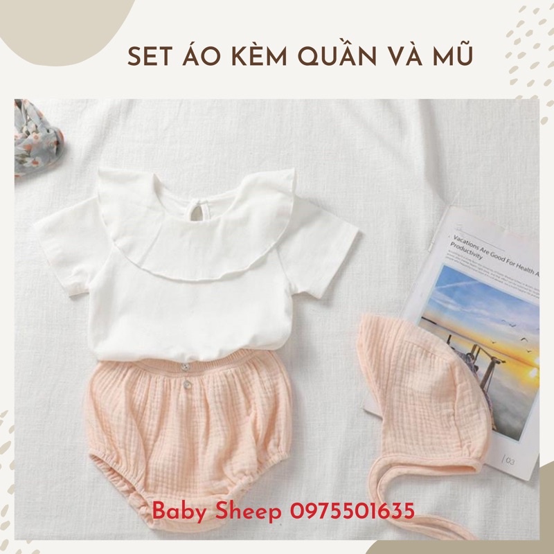 (Kèm mũ) Set 3 chi tiết áo trắng cổ bèo kèm quần bí ngô chất liệu xô đũi muslin cho bé gái kute đáng yêu