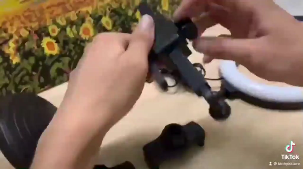 Đèn Livetream Để Bàn 2 Kẹp Điện Thoại - Có Đèn Hỗ Trợ - Livetream - Quay TikTok - Bán Hàng - Chính Hãng HD Design | BigBuy360 - bigbuy360.vn