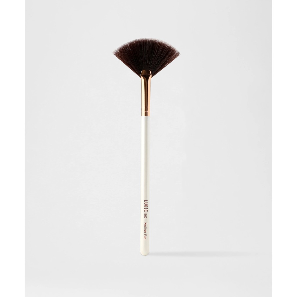 Luxie - Cọ Tán Highlight Luxie 560 Medium Fan Flawless Brush