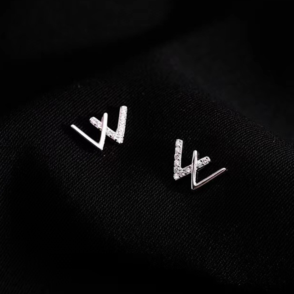 Cặp Bông Tai Chữ W Thời Trang Nữ