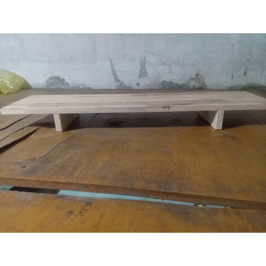 Kệ để laptop ,màn hình máy tính dấu chân kích thước 20 x 80 x 10 cm