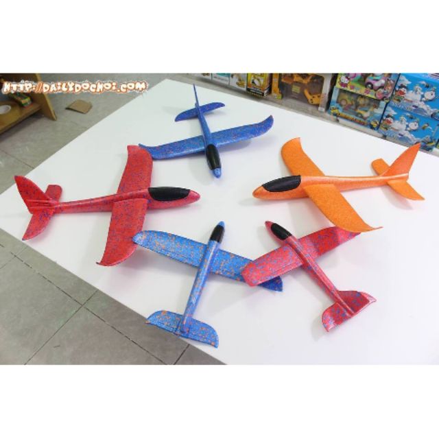 Máy bay xốp cho bé