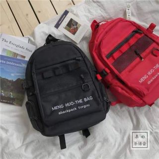 Balo học sinh nam và nữ cá tính