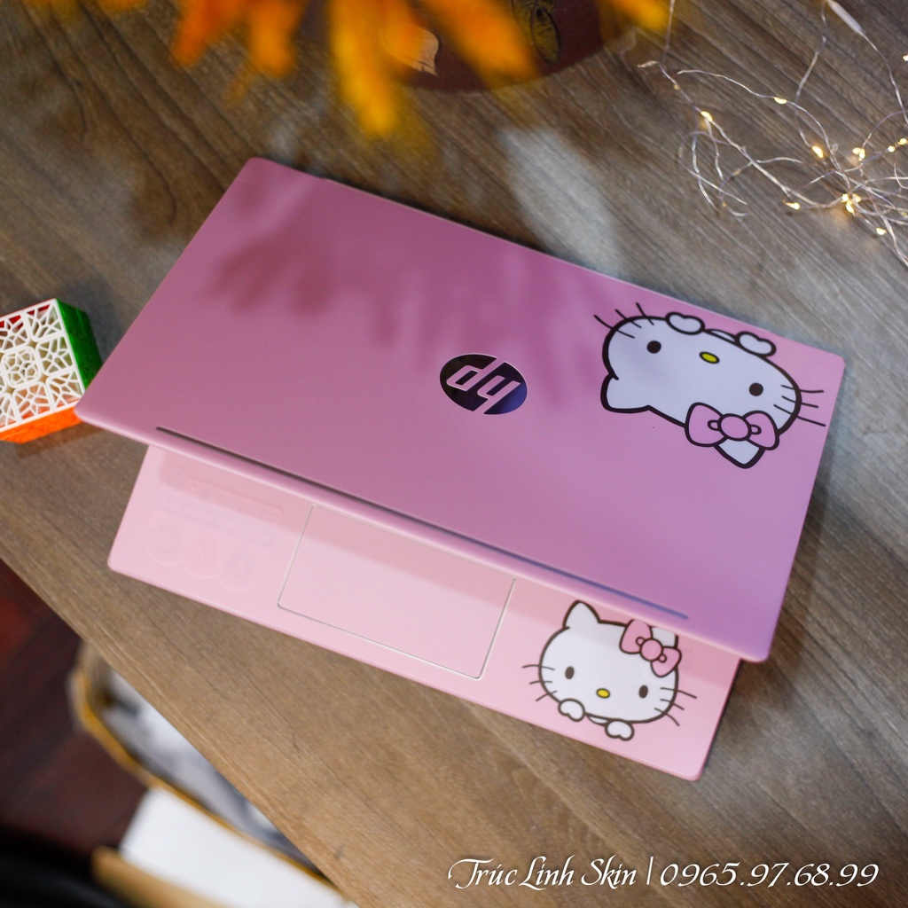 Skin dán laptop màu hồng Hello Kitty (đã cắt sẵn đủ cho các dòng máy Dell, Asus, Acer, Macbook, Lenovo, MSI, HP, VAIO)