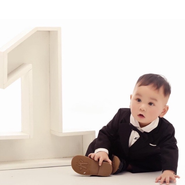 Bộ vest công tử đen bé trai THIẾT KẾ